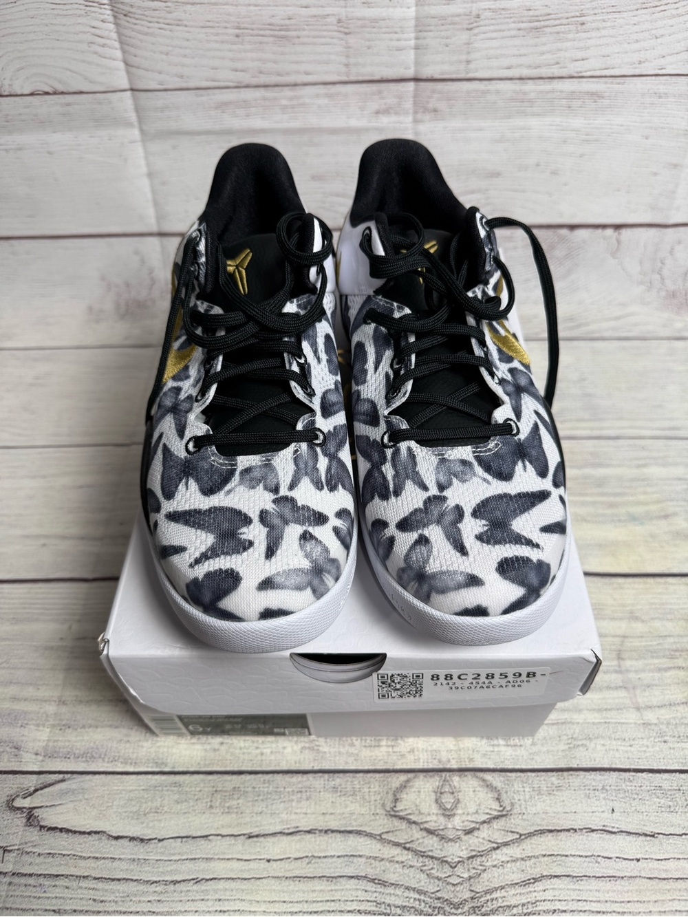 Nike Size 6Y Kobe 8 Mambacita VNDS